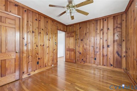 Tiny photo for 525 James Avenue, Colonial Heights, VA 23834 (MLS # 2614139)