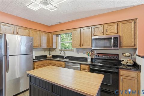 Tiny photo for 3511 Silver Oak Court, North Chesterfield, VA 23234 (MLS # 2612562)