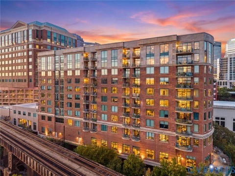 Photo of 1101 Haxall Point #U710, Richmond, VA 23219 (MLS # 2625297)