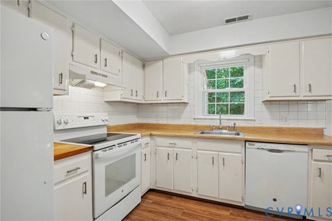 Tiny photo for 1555 Skirmish Run Drive #1555, Henrico, VA 23228 (MLS # 2624265)