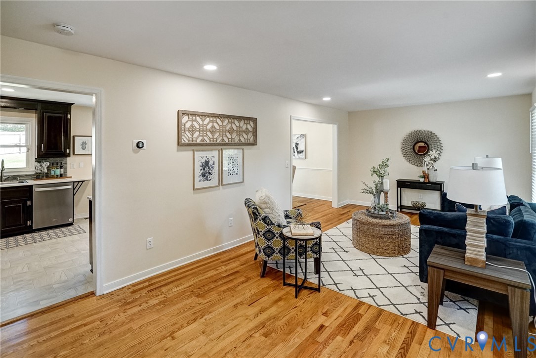 8706 Traditional Court