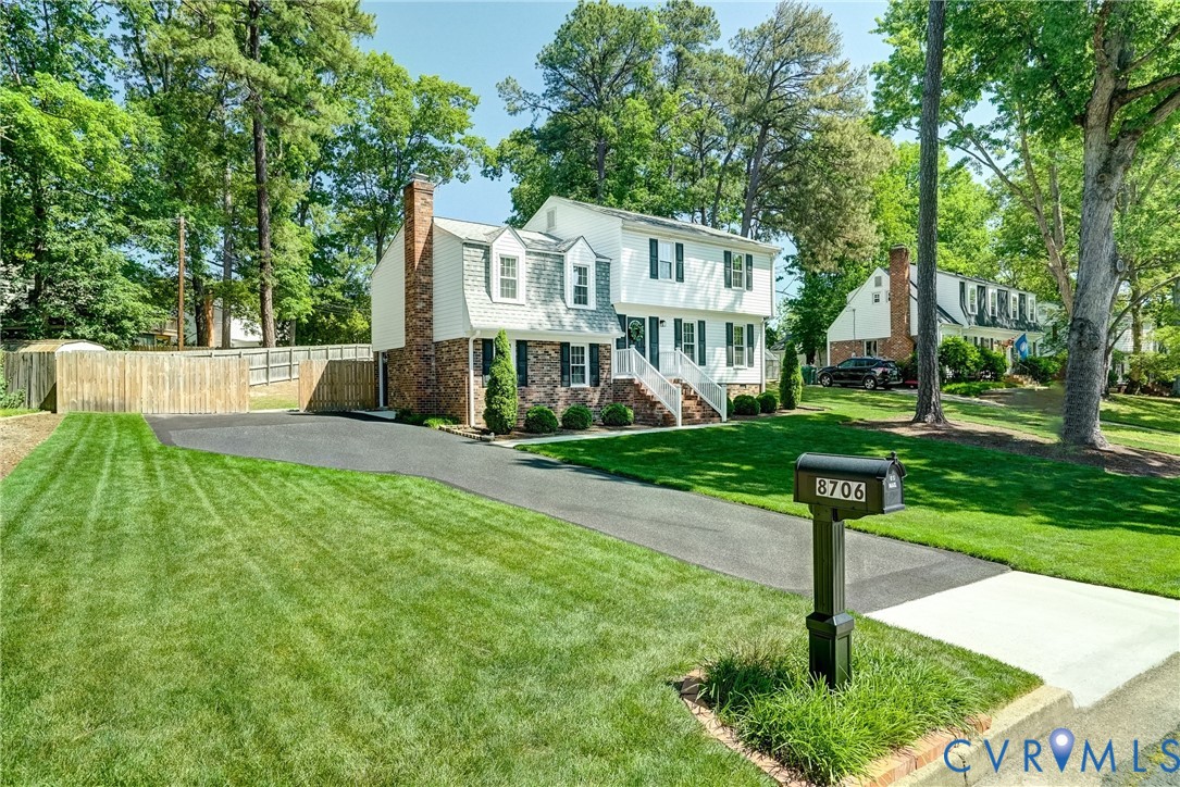 8706 Traditional Court
