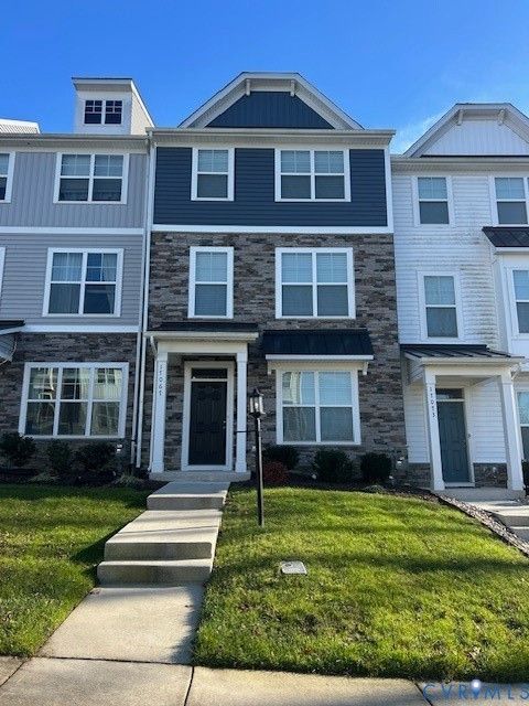 Photo of 17067 Thornapple Court, Moseley, VA 23120 (MLS # 2532242)