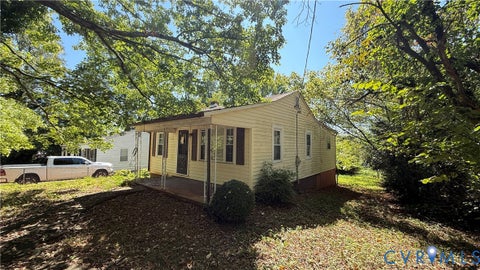 Tiny photo for 105 Eanes Street, Martinsville, VA 24112 (MLS # 2626415)