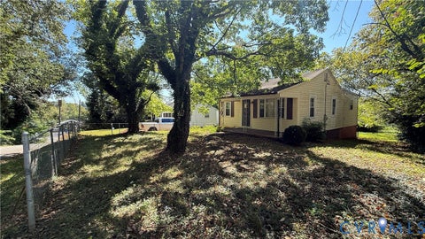 Tiny photo for 105 Eanes Street, Martinsville, VA 24112 (MLS # 2626415)