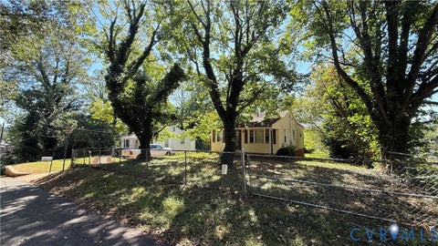 Tiny photo for 105 Eanes Street, Martinsville, VA 24112 (MLS # 2626415)