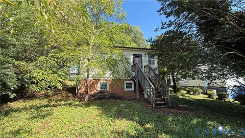 Tiny photo for 105 Eanes Street, Martinsville, VA 24112 (MLS # 2626415)