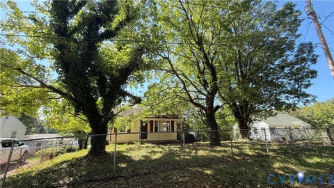 Tiny photo for 105 Eanes Street, Martinsville, VA 24112 (MLS # 2626415)
