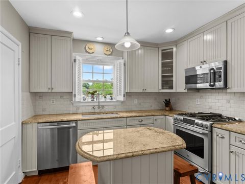 Tiny photo for 4411 S Willetta Drive, Richmond, VA 23221 (MLS # 2612857)