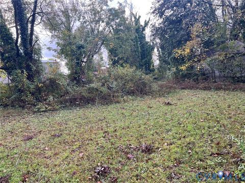 Tiny photo for 628 W Washington Street, Petersburg, VA 23803 (MLS # 2530124)