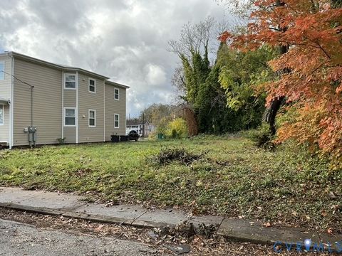 Tiny photo for 628 W Washington Street, Petersburg, VA 23803 (MLS # 2530124)