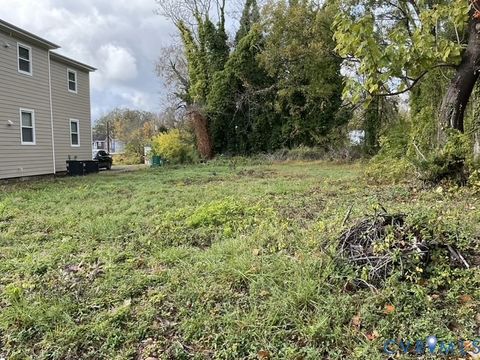 Tiny photo for 628 W Washington Street, Petersburg, VA 23803 (MLS # 2530124)