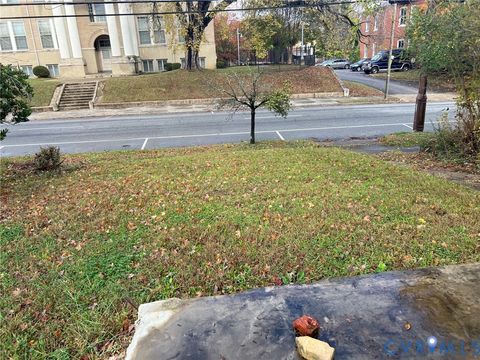 Tiny photo for 628 W Washington Street, Petersburg, VA 23803 (MLS # 2530124)