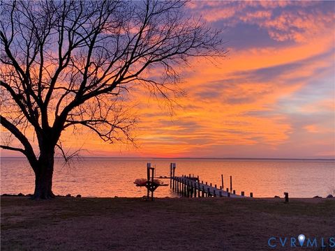 Tiny photo for 947 Bar Neck Road, Port Haywood, VA 23138 (MLS # 2614124)