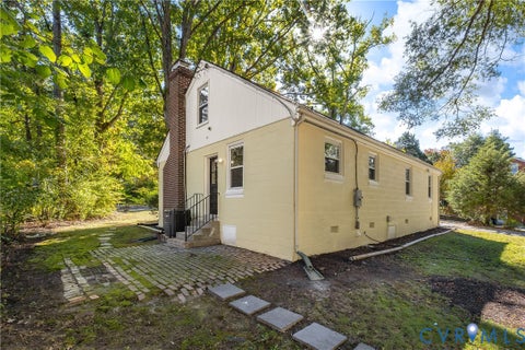 Tiny photo for 2010 Pemberton Road, Henrico, VA 23238 (MLS # 2628114)