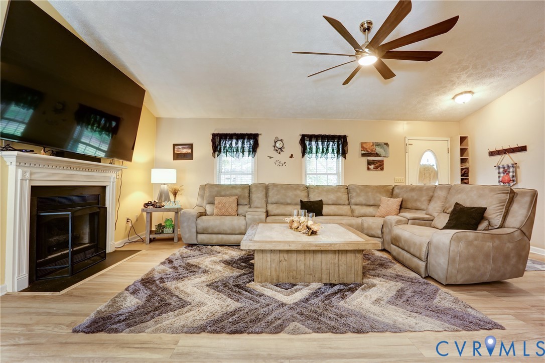 9689 Shannon Hill Road