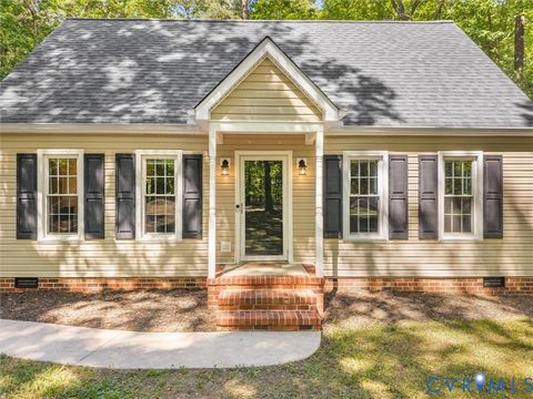 Tiny photo for 13601 Ramblewood Drive, Chester, VA 23836 (MLS # 2612145)