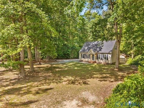 Tiny photo for 13601 Ramblewood Drive, Chester, VA 23836 (MLS # 2612145)