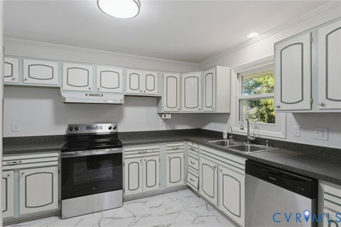 Tiny photo for 8208 Bowers Lane, Richmond, VA 23227 (MLS # 2628014)