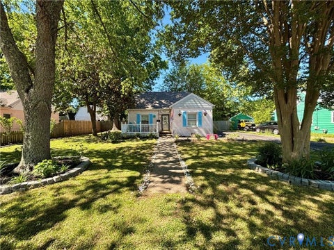 Tiny photo for 8 Clover Street, Hampton, VA 23669 (MLS # 2624720)