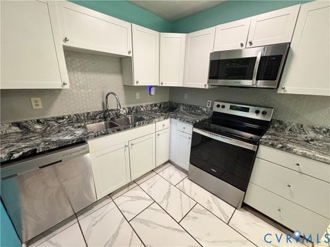 Tiny photo for 8 Clover Street, Hampton, VA 23669 (MLS # 2624720)