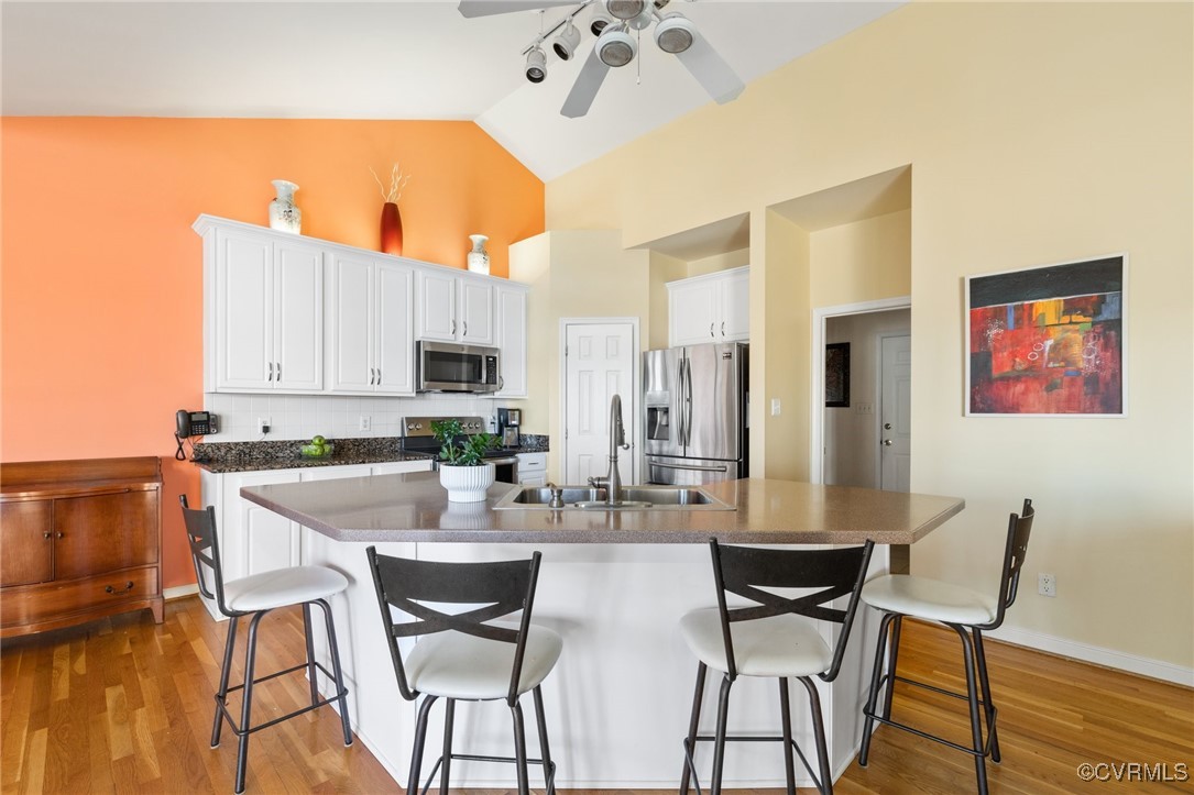 Midlothian, Virginia 23112, United States, 4 Bedrooms Bedrooms, ,3 BathroomsBathrooms,Residential,Pending,76470