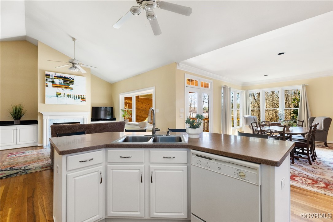 Midlothian, Virginia 23112, United States, 4 Bedrooms Bedrooms, ,3 BathroomsBathrooms,Residential,Pending,76470