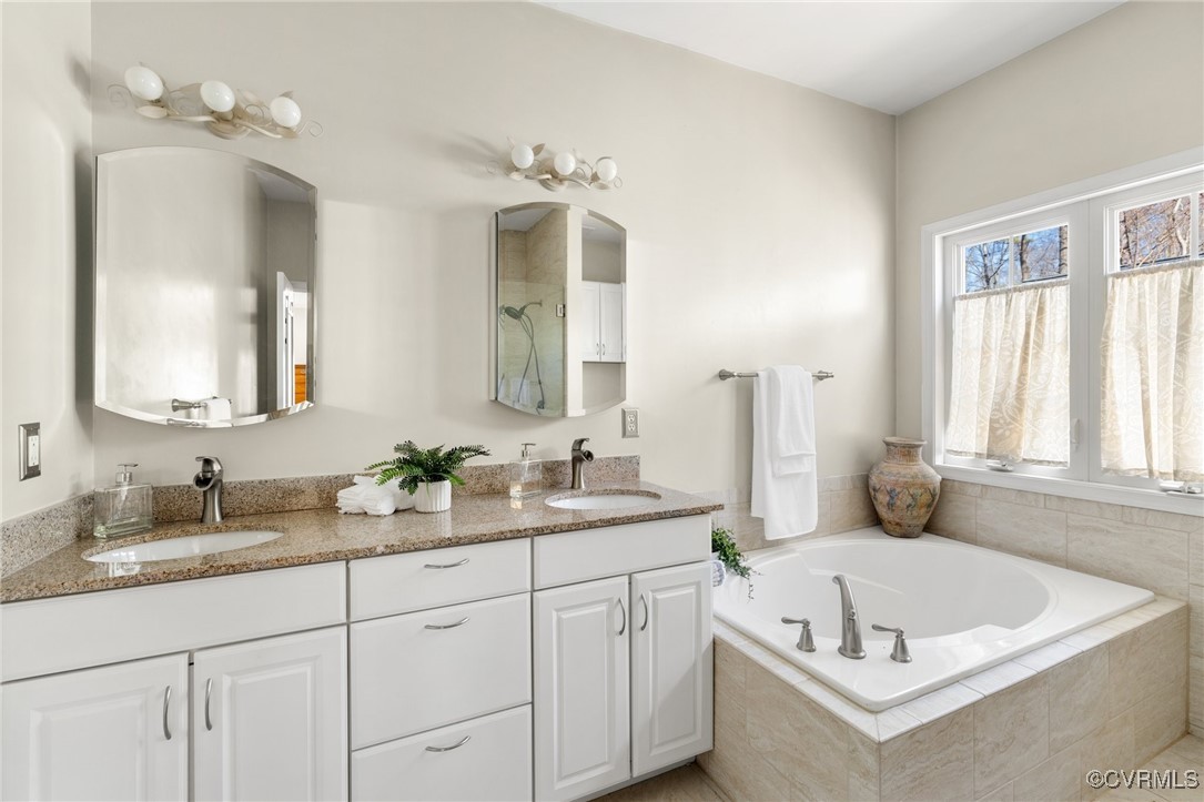 Midlothian, Virginia 23112, United States, 4 Bedrooms Bedrooms, ,3 BathroomsBathrooms,Residential,Pending,76470