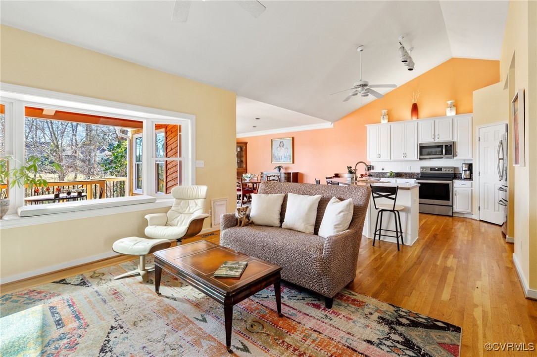 Midlothian, Virginia 23112, United States, 4 Bedrooms Bedrooms, ,3 BathroomsBathrooms,Residential,Pending,76470