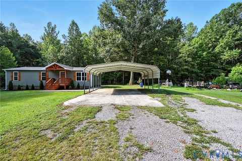 Tiny photo for 24611 Williamson Road, Dinwiddie, VA 23841 (MLS # 2609934)