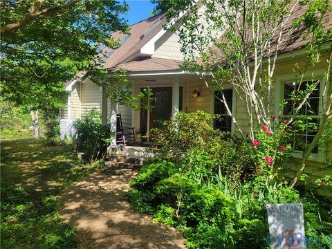 Photo of 450 Perkins Lane, Middlesex, VA 23175 (MLS # 2614565)