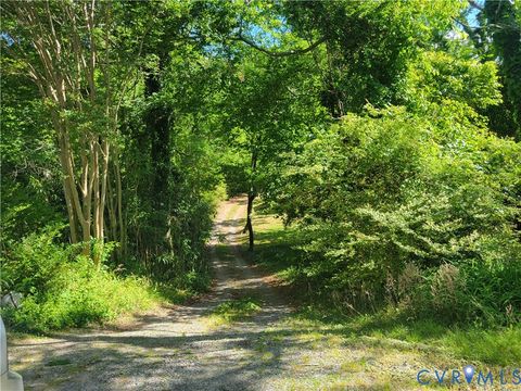 Tiny photo for 450 Perkins Lane, Middlesex, VA 23175 (MLS # 2614565)