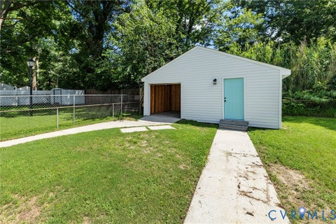 Tiny photo for 515 S 20th Avenue, Hopewell, VA 23860 (MLS # 2621508)