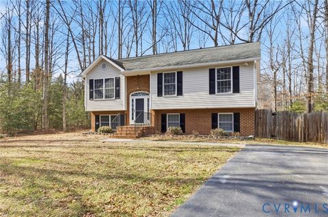 Tiny photo for 132 Land Or Drive, Ruther Glen, VA 22546 (MLS # 2604363)