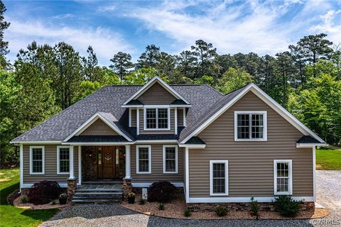 Photo of 170 Moran Creek Rd Road, Weems, VA 22576 (MLS # 2417208)