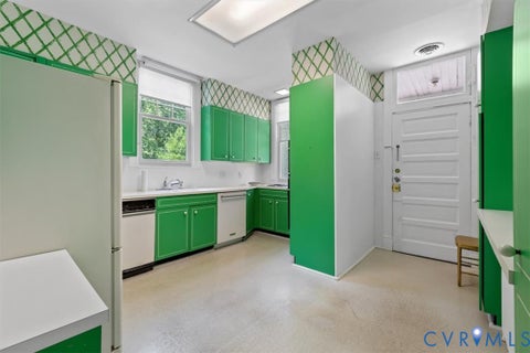 Tiny photo for 6416 Three Chopt Road, Richmond, VA 23226 (MLS # 2616928)