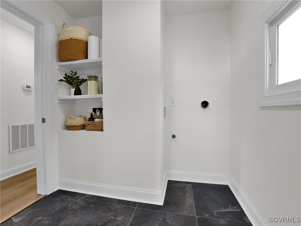 Chesterfield, Virginia 23235, United States, 3 Bedrooms Bedrooms, ,2 BathroomsBathrooms,Residential,Active,34489