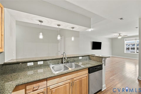 Tiny photo for 1333 W Broad Street #U511, Richmond, VA 23220 (MLS # 2623129)