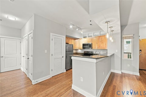 Tiny photo for 1333 W Broad Street #U511, Richmond, VA 23220 (MLS # 2623129)