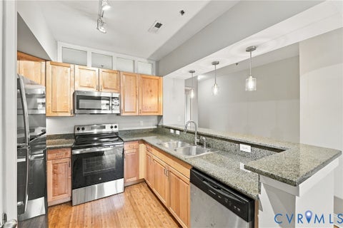 Tiny photo for 1333 W Broad Street #U511, Richmond, VA 23220 (MLS # 2623129)