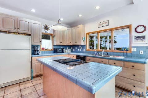 Tiny photo for 1098 Tranquility Road RD, Reedville, VA 22539 (MLS # 2621932)