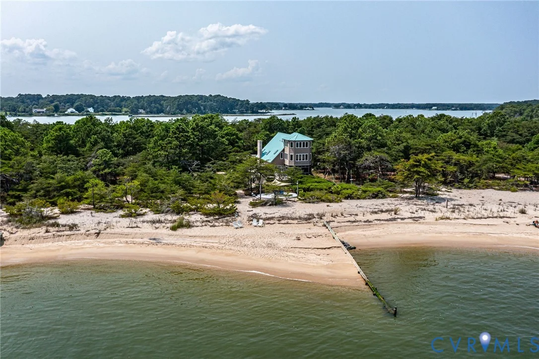 1098 Tranquility Road Rd