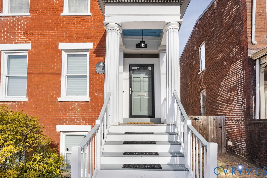 2508 E Marshall Street