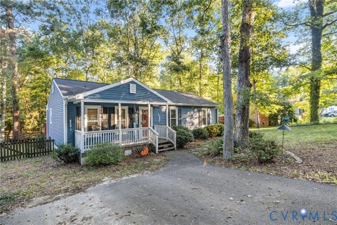 Photo of 10500 Sarata Lane, Chesterfield, VA 23832 (MLS # 2625991)