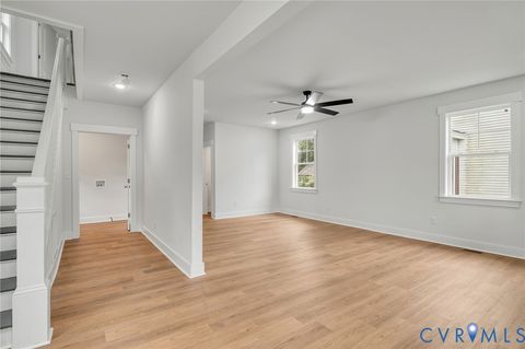 Tiny photo for 1619 12th Street, Victoria, VA 23974 (MLS # 2602779)