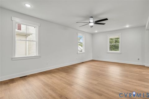 Tiny photo for 1619 12th Street, Victoria, VA 23974 (MLS # 2602779)
