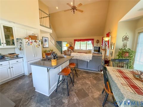 Tiny photo for 45 Galliontown Road, Victoria, VA 23974 (MLS # 2611903)