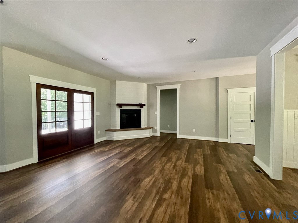 3669 Old River Trail