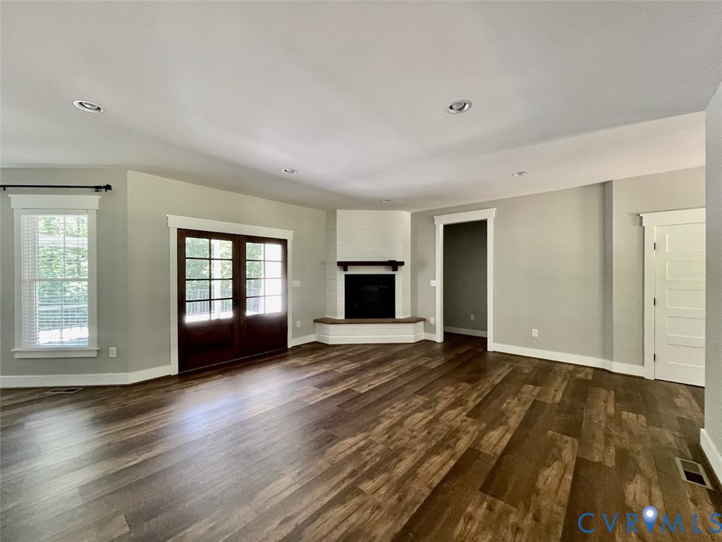 3669 Old River Trail