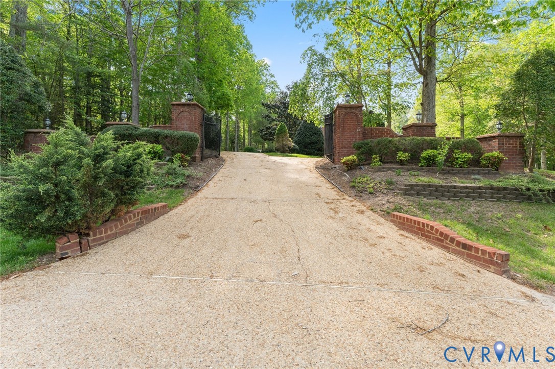 15506 Chesdin Landing Court